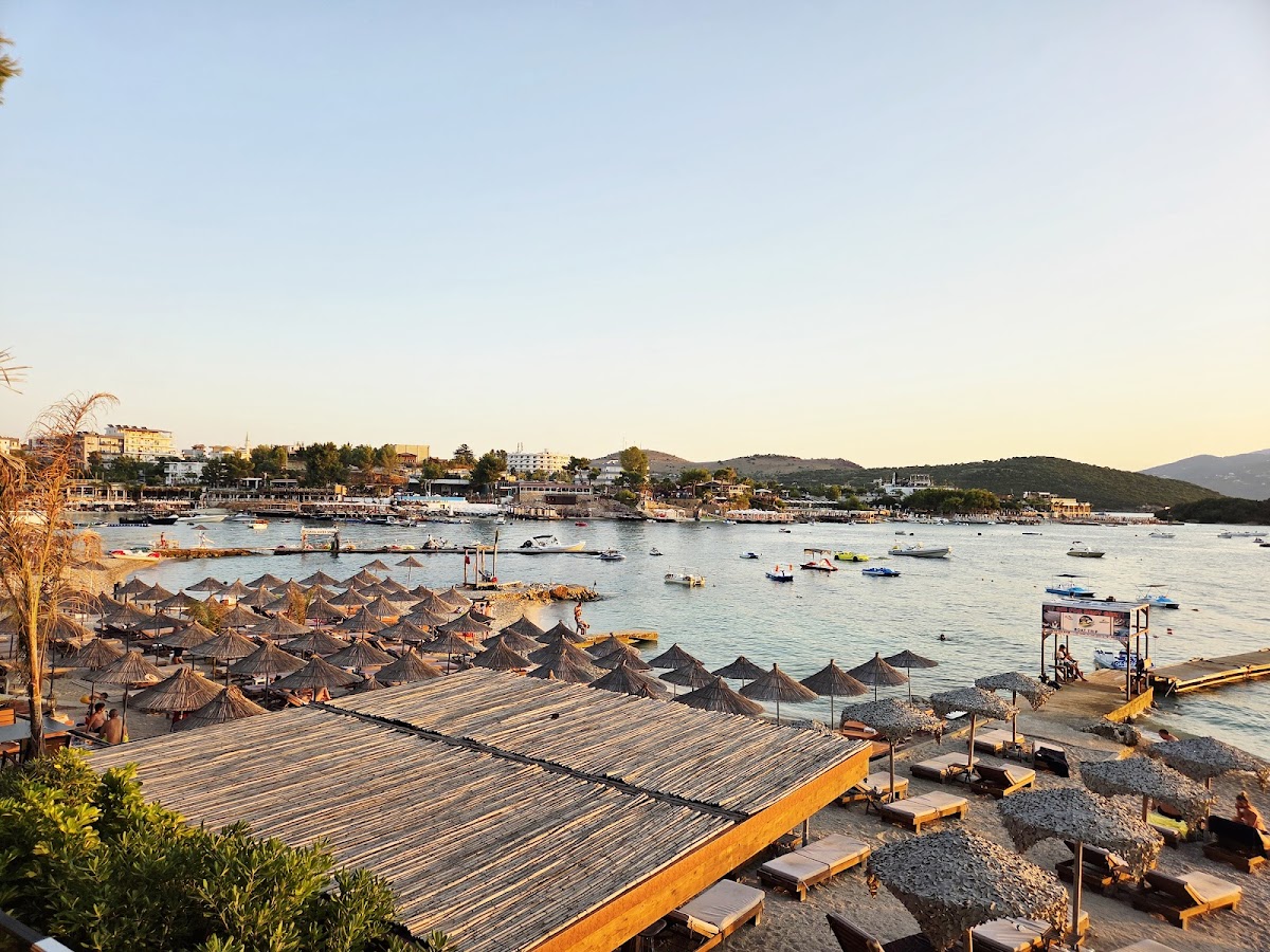 Ksamil — Ostro Beach Bar Restaurant — galeri