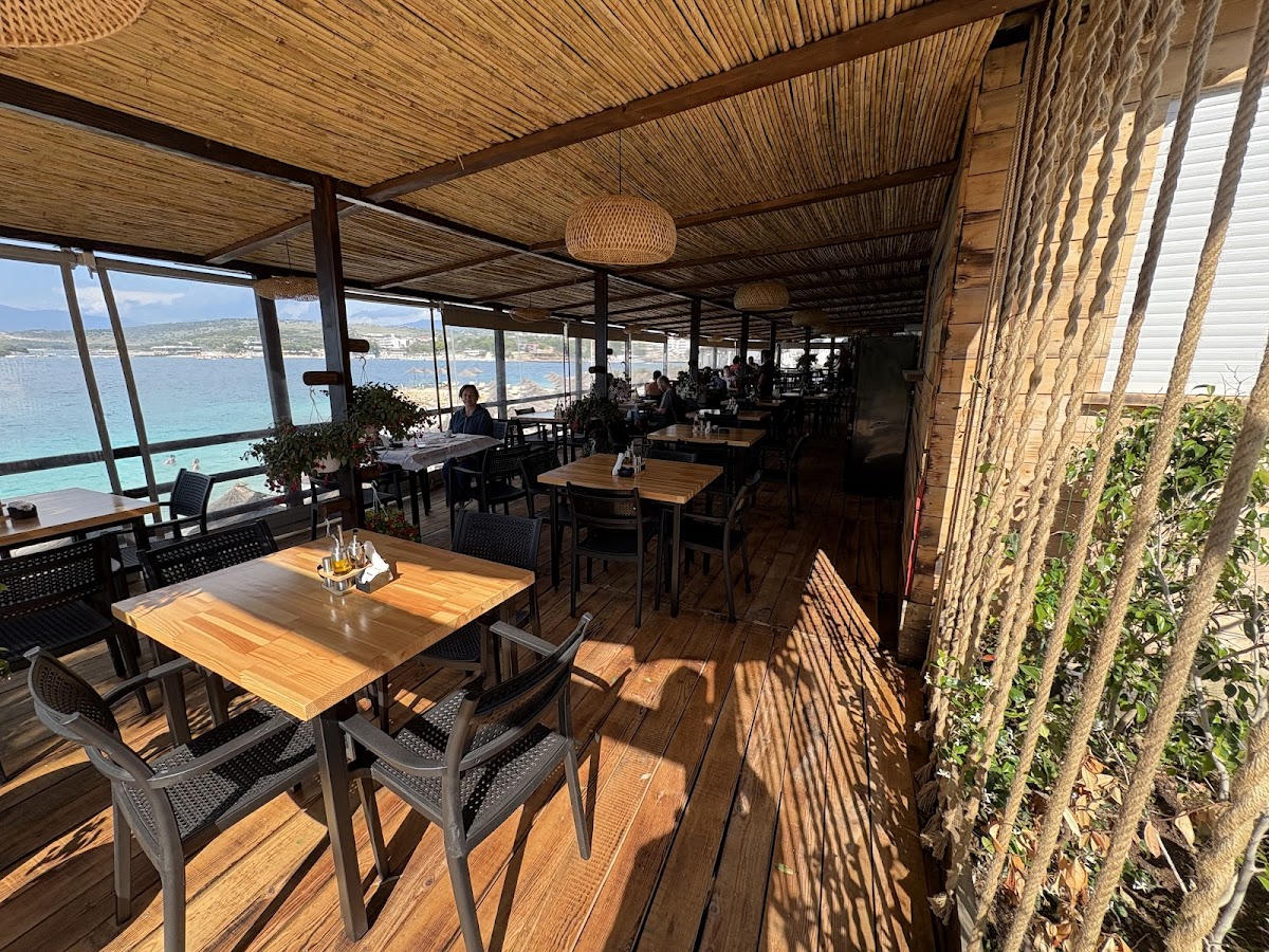 Ksamil — Beach Bar Restaurant Landi — galeri