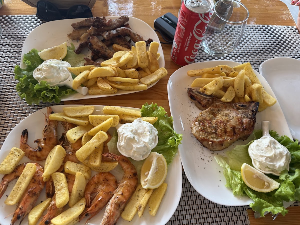 Ksamil — The Smoke House — gallery