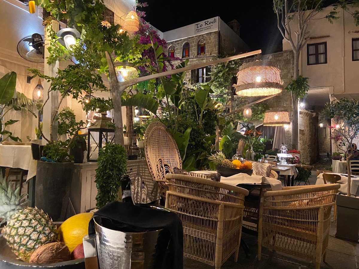 Rhodos — Mezzaluna — galeri