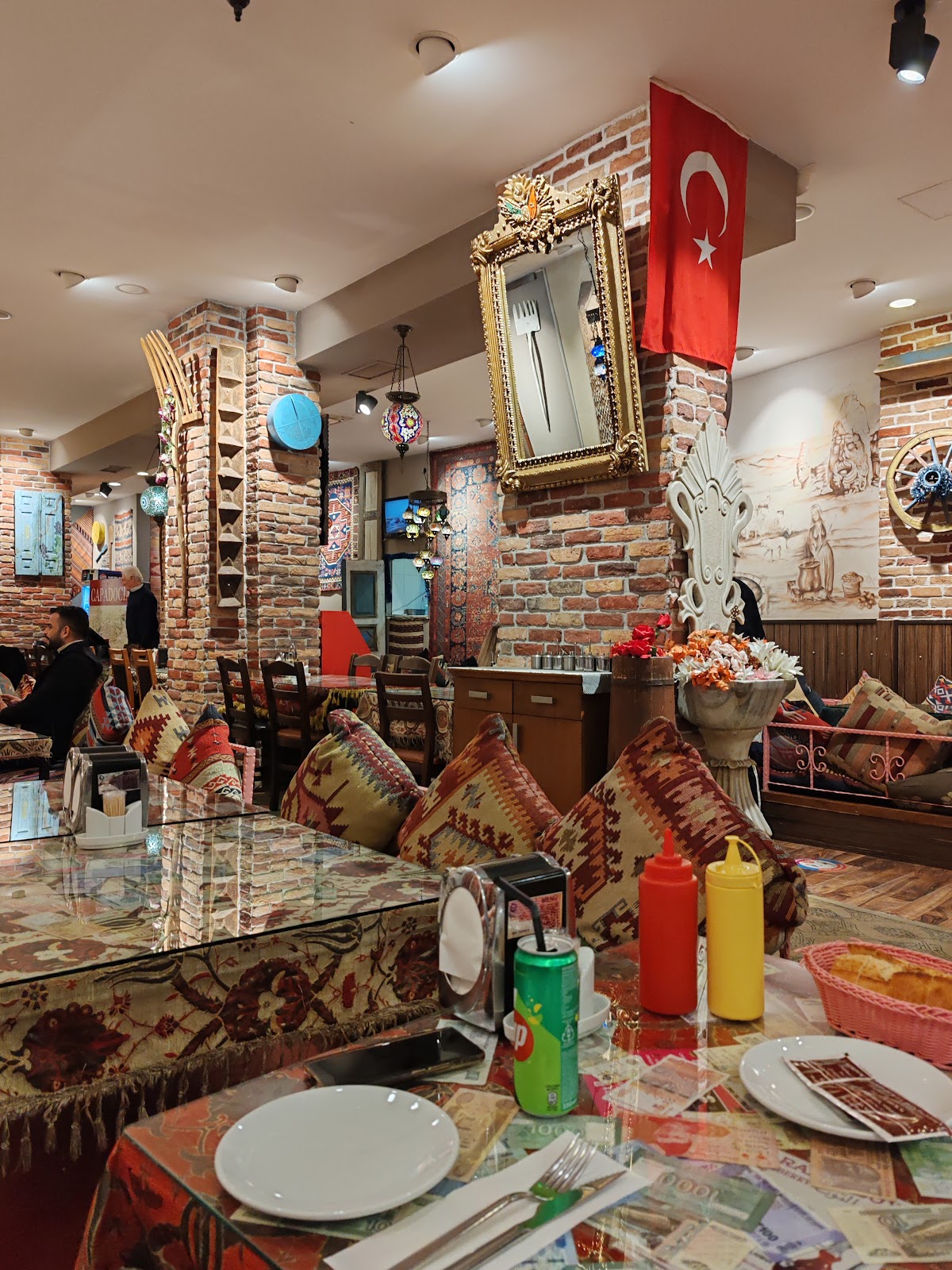 Kapadokya — Capadocia Restaurant - İstanbul Fatih'te Lezzet Durakları — galeri